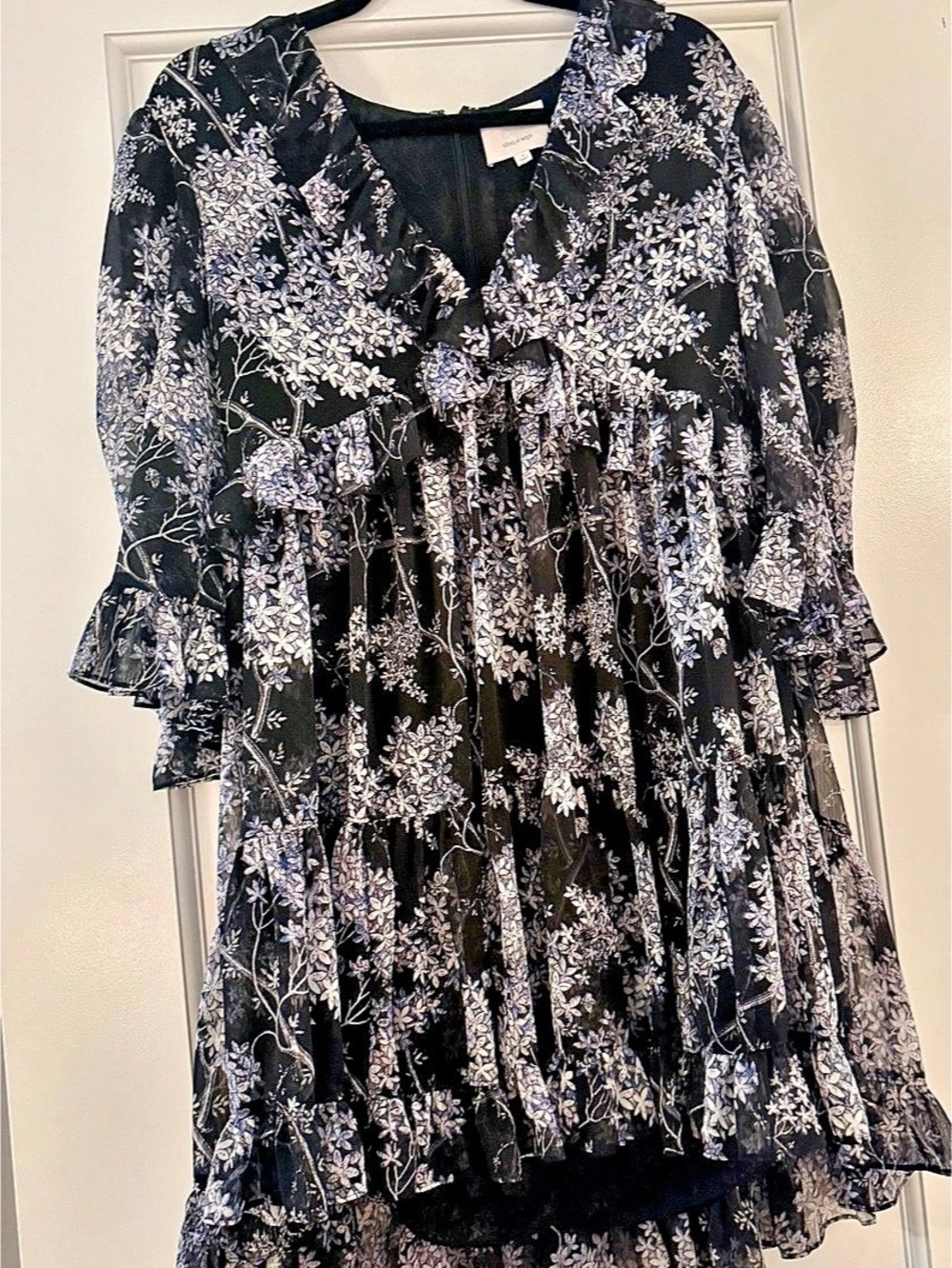 Cinq a Sept Floral Mini Dress in Black & White, Sm